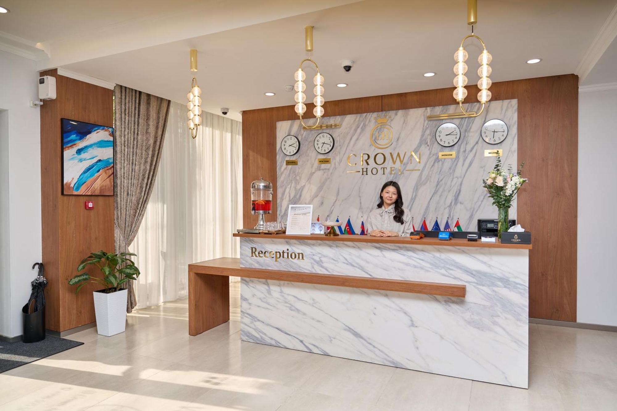 Crown Hotel Bishkek Ngoại thất bức ảnh