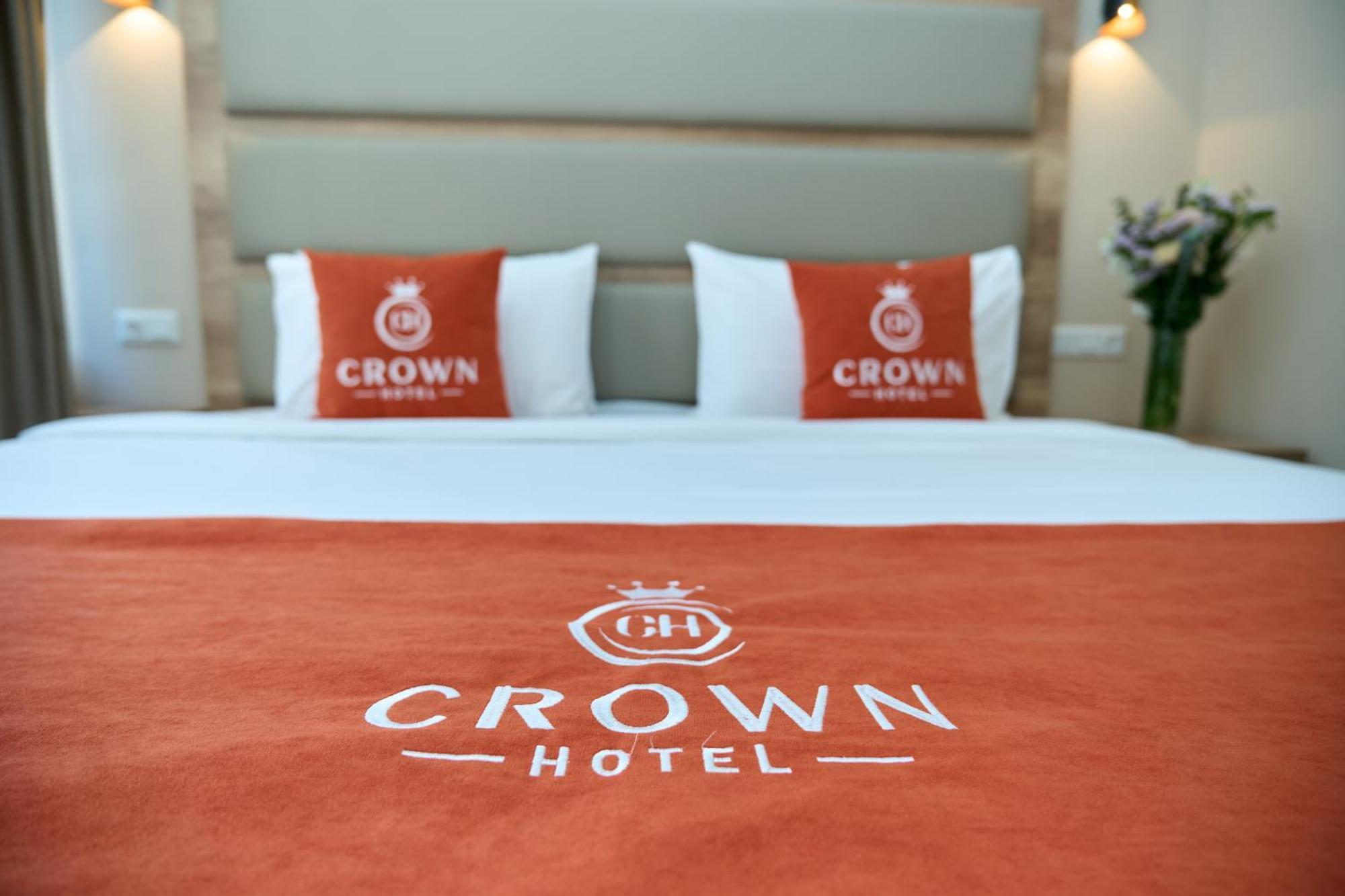 Crown Hotel Bishkek Ngoại thất bức ảnh