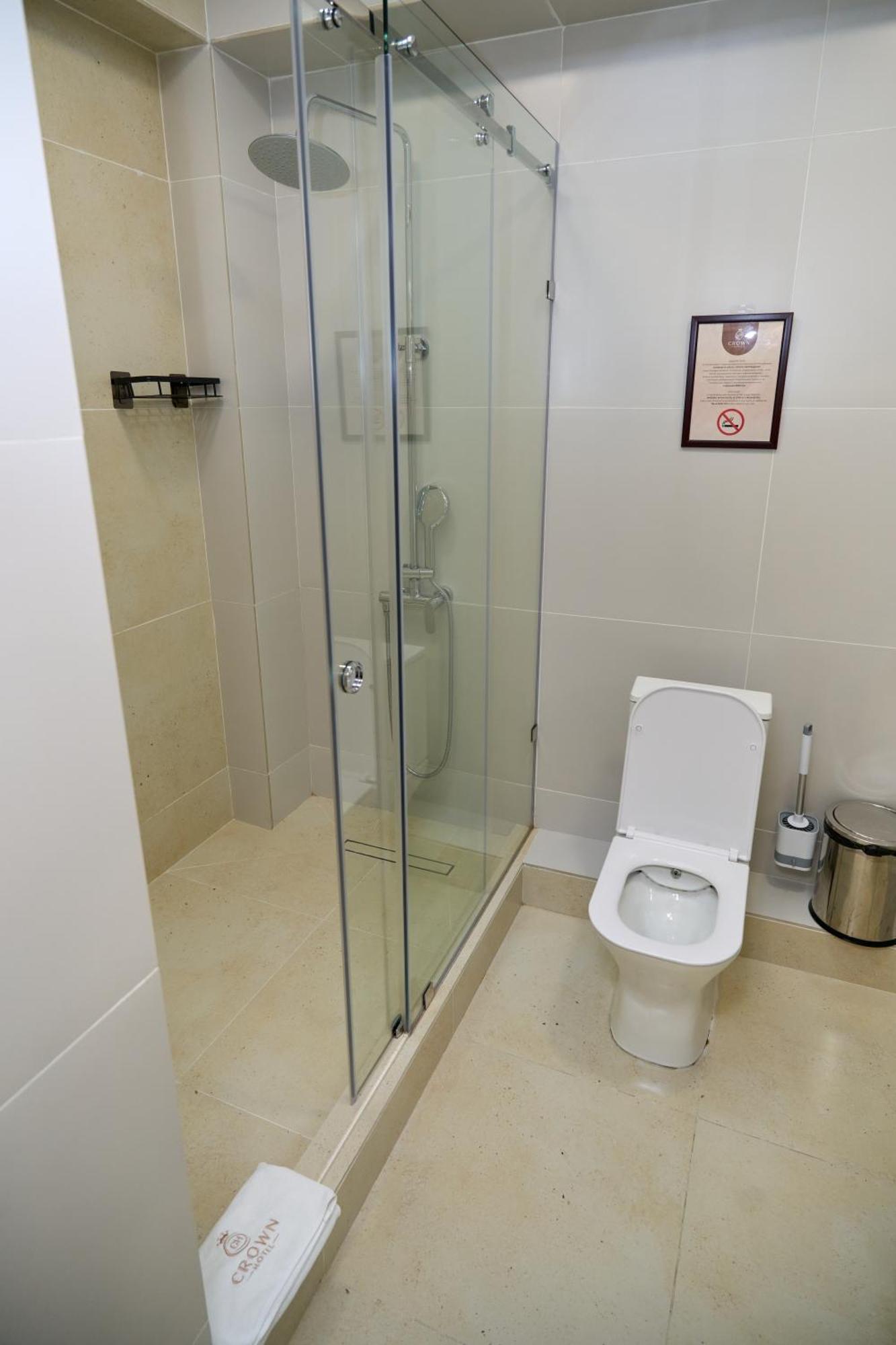 Crown Hotel Bishkek Ngoại thất bức ảnh